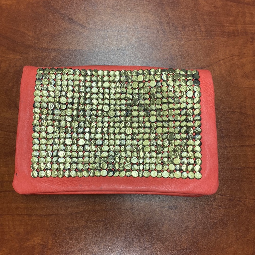 Deena & ozzy salmon snap clutch